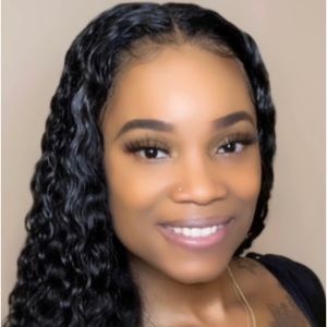 Meet your Posher, Floresa